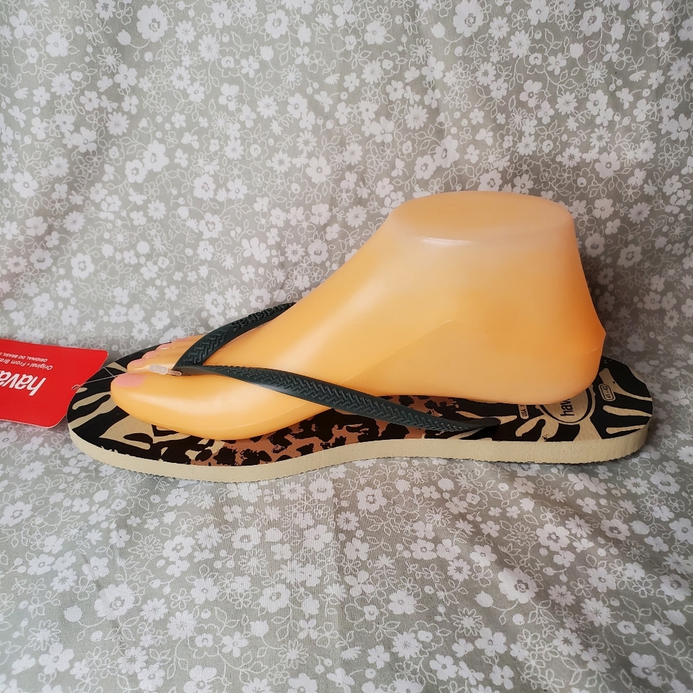 Havaianas Alpargatas Animal Print Flip Flops